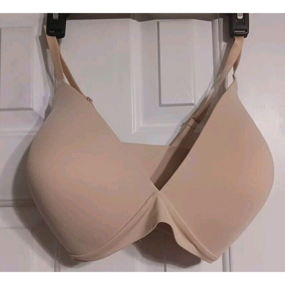 NWT Women's Old Navy Full Coverage Wireless Innovation Bra Size 38DD Frappe - Picture 5 of 7